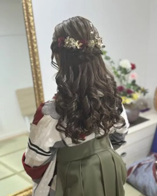【プロカメラマンによる撮影プラン】当店舗内での屋内撮影 (ヘアセット&フルメイク付き) 所要時間120分
